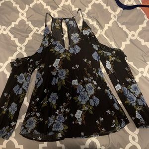 AEO cold shoulder top